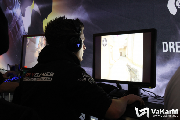 ex6tenz à la Dreamhack Winter 2012