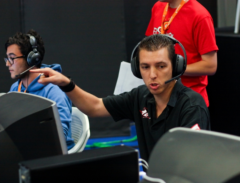 Oztriker lors de l'ESWC 2012 Oztriker lors de l'ESWC 2012